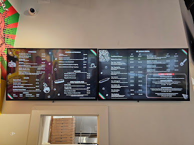 Menu Vic's Pizzeria - 20