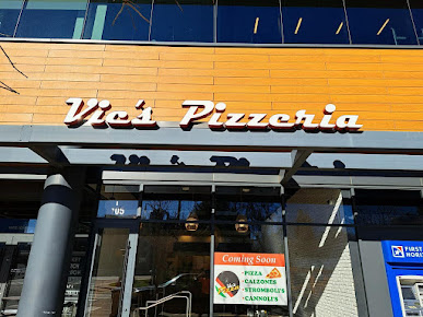 Photo Vic's Pizzeria - 15