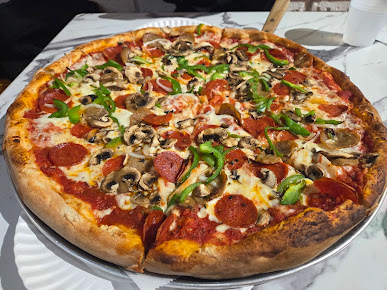 Photo Vic's Pizzeria - 18