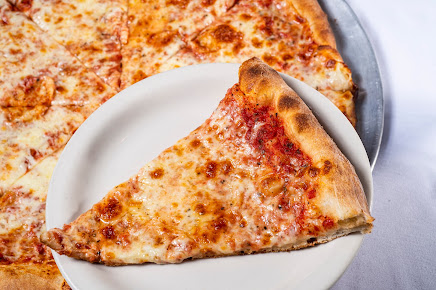 Photo Vic's Pizzeria - 2