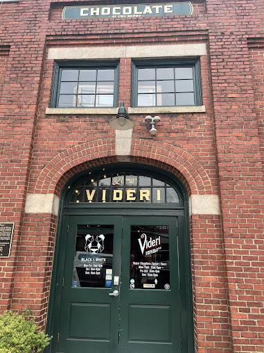 Photo Videri Chocolate Factory - Chocolate Bean To Bar - 18
