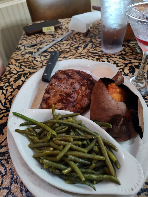 Photo Village Steakhouse And Pub - 9