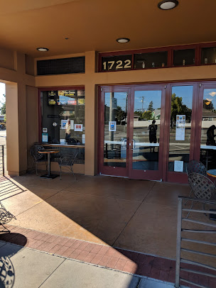 Photo Vine Cinema Alehouse - 13