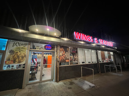 Photo Wings And Seafood - 1