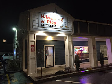 Photo Wings N Pies Willimantic - 0