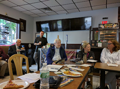 Photo Wings N Pies Willimantic - 14