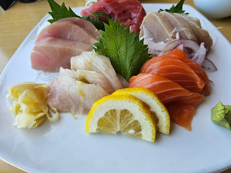 Photo Yama Sushi On The Lake - 2