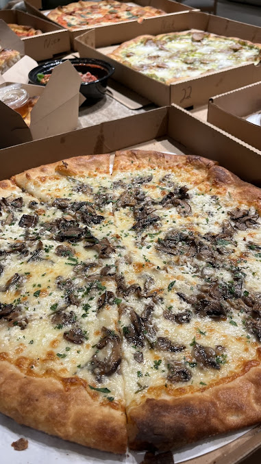 Photo Zazas Pizzeria - Lakeview - 19