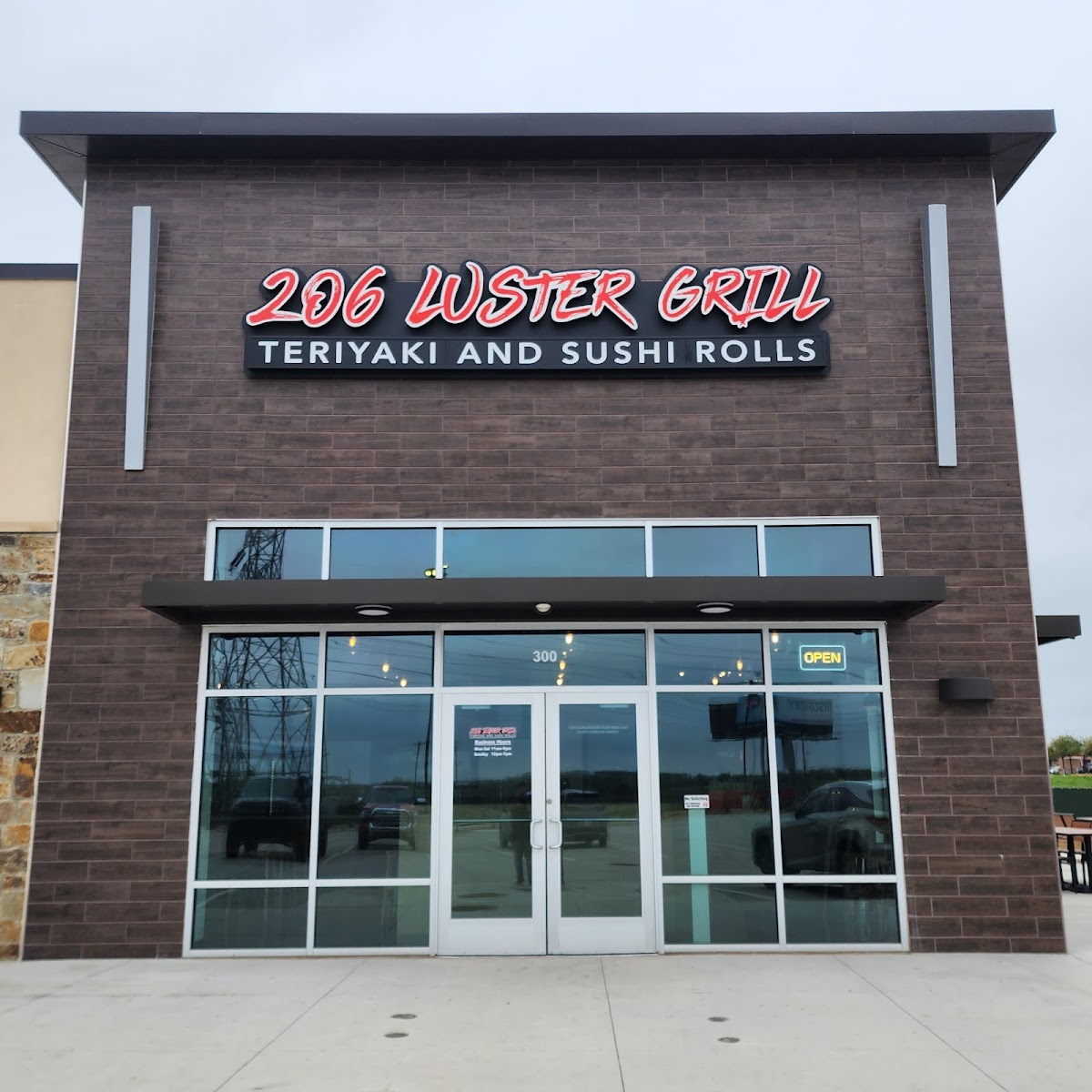 206 Luster Grill