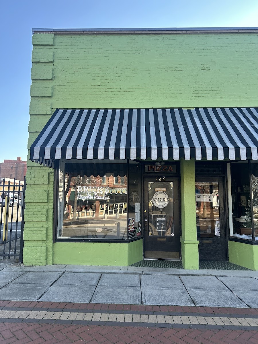 Brick's Neapolitan Pizza Co.