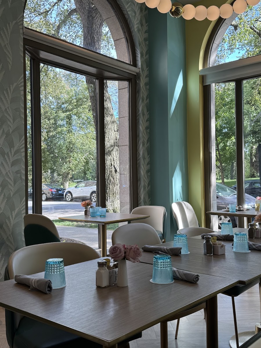 Dawn A.m. Eatery