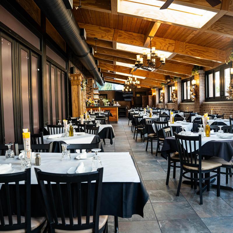 La Villa Restaurant Lounge And Banquets