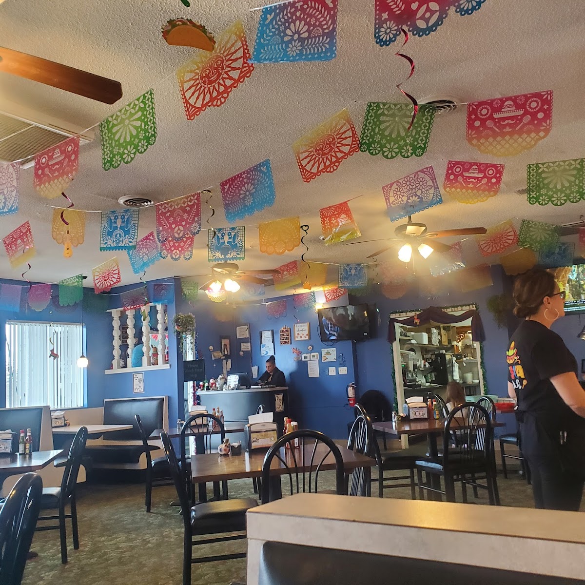 Los Pinguinos Mexican Restaurant