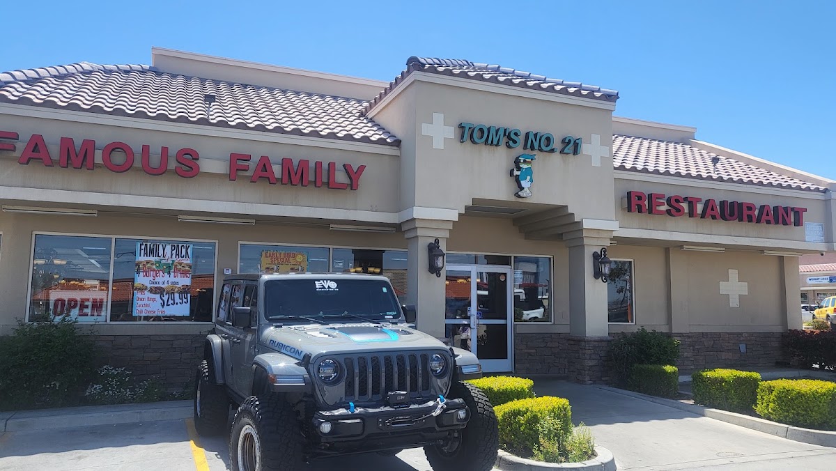 Toms Famous Family Restaurant