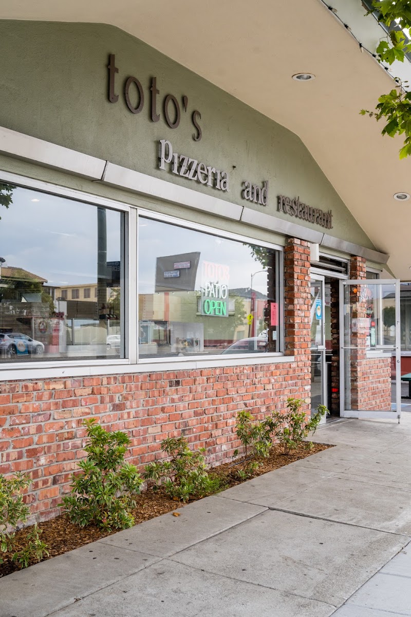 Totos Pizzeria Restaurant San Bruno