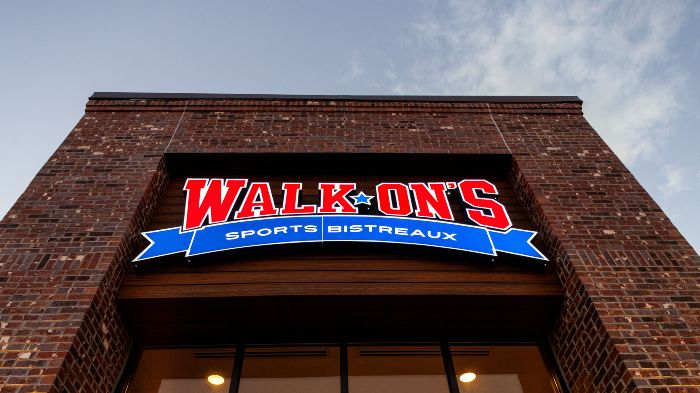 Walk Ons Sports Bistreaux